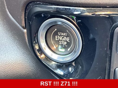 Used 2023 Chevrolet Silverado 1500 RST w/ Convenience Package II AWD/4WD image 29