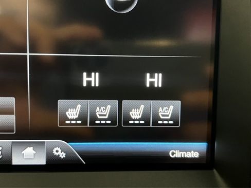 Used 2014 Ford F150 Raptor w/ Equipment Group 801A Luxury image 52