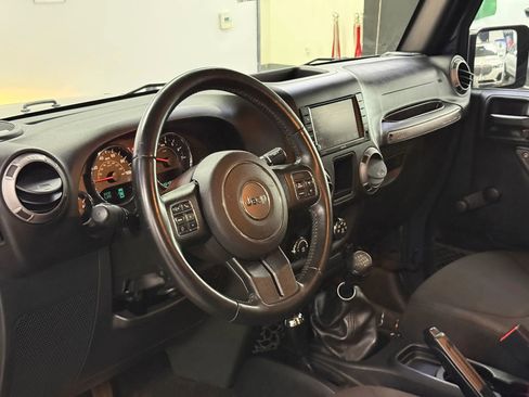 Used 2017 Jeep Wrangler Unlimited Sport image 18