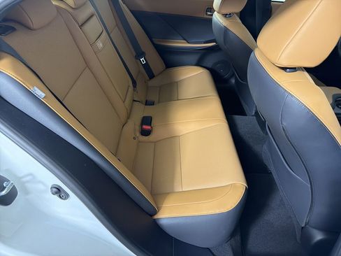 Used 2025 Lexus IS 350 F Sport image 13