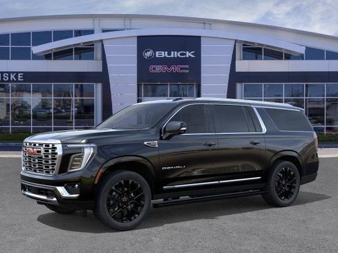 New 2026 GMC Yukon XL Denali w/ Denali Reserve Package AWD/4WD image 2