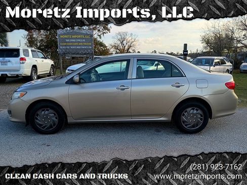 Used 2010 Toyota Corolla LE image 1