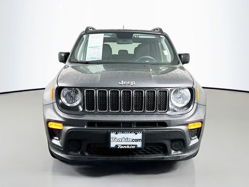 Used 2020 Jeep Renegade Sport w/ Sport Appearance Group AWD/4WD image 3