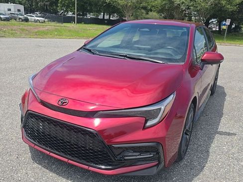 Used 2025 Toyota Corolla SE FWD image 4