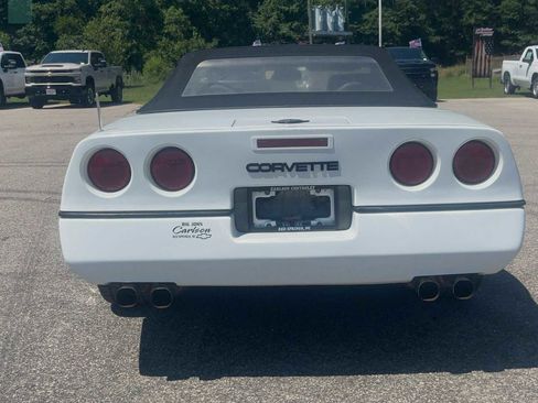 Used 1989 Chevrolet Corvette Convertible RWD image 12