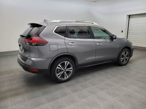 Used 2020 Nissan Rogue SV w/ Sun & Sound Touring Package FWD image 10