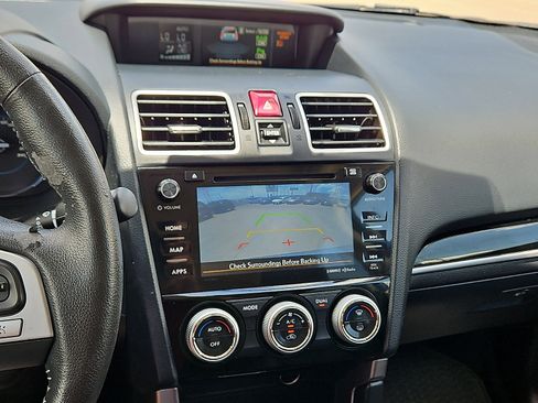 Used 2017 Subaru Forester 2.5i Touring AWD/4WD image 17