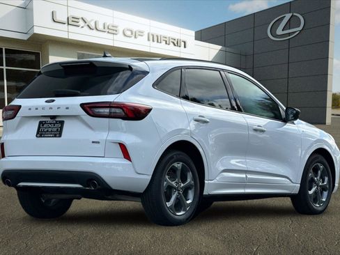 Used 2023 Ford Escape ST-Line w/ Equipment Group 301A image 8