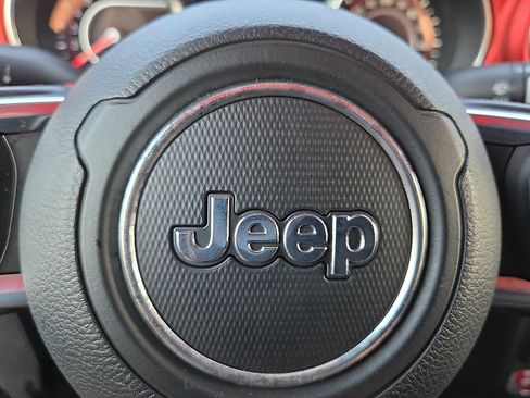 Used 2021 Jeep Wrangler Unlimited Rubicon image 22