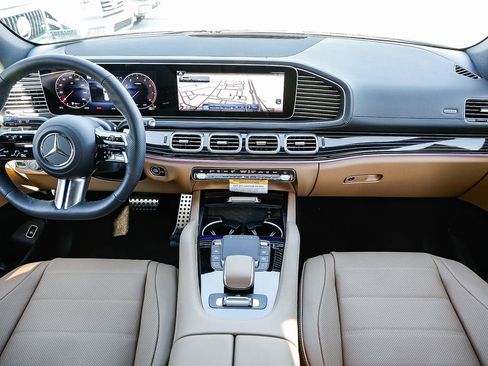 New 2026 Mercedes-Benz GLS 450 GLS 450 image 9