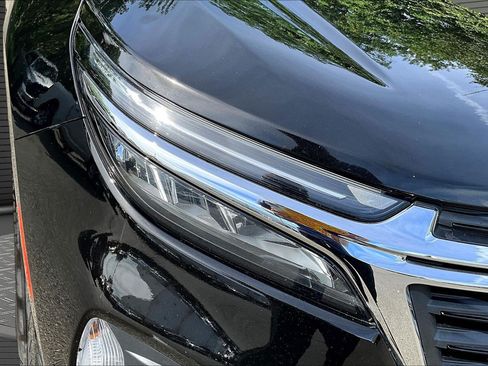 Used 2024 Chevrolet Equinox LT AWD/4WD image 22