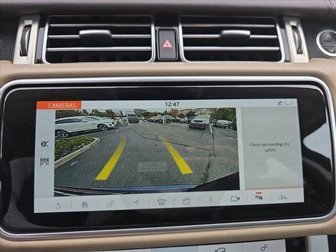 Used 2019 Land Rover Range Rover HSE image 24