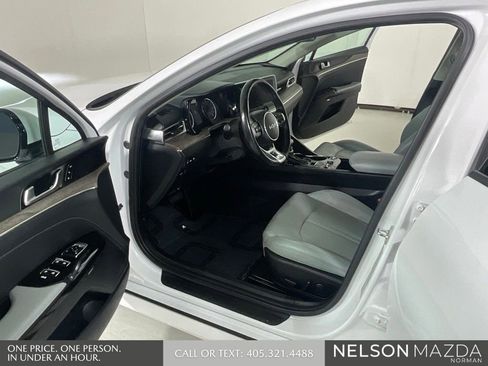 Used 2023 Kia K5 EX w/ EX Premium Package FWD image 12