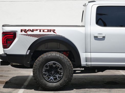 Used 2025 Ford F150 Raptor AWD/4WD image 57