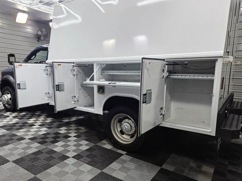 Used 2021 RAM 5500 Tradesman RWD image 13