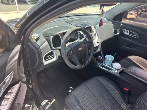 Used 2017 Chevrolet Equinox LS FWD image 7