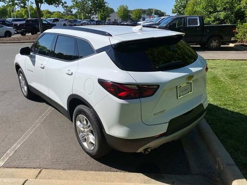 Used 2022 Chevrolet Blazer LT FWD image 28