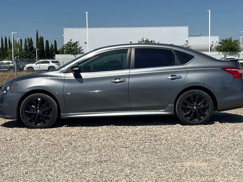 Used 2018 Nissan Sentra SR w/ Technology Package FWD image 6