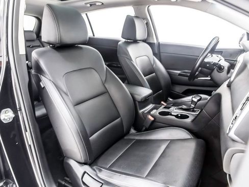 Used 2022 Kia Sportage EX FWD image 33