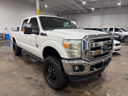 Used 2014 Ford F250 Lariat w/ Chrome Package AWD/4WD image 3