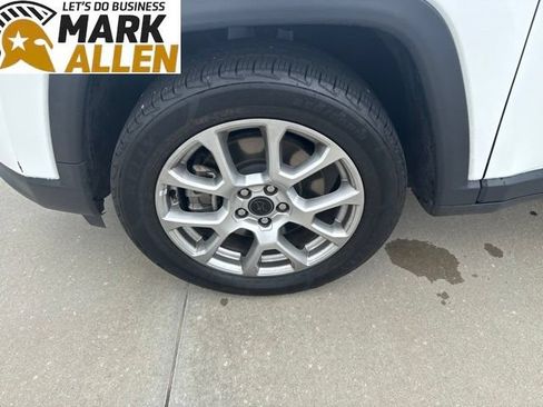 Used 2025 Jeep Compass Limited AWD/4WD image 7