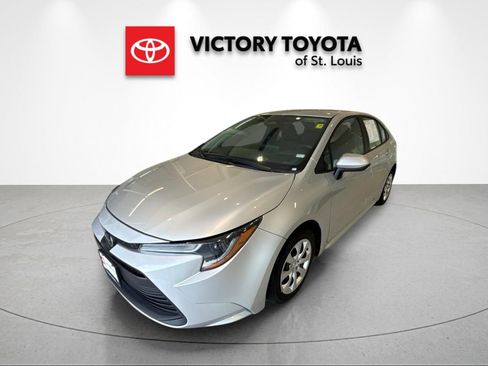 Used 2024 Toyota Corolla LE FWD image 7