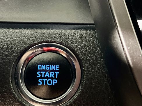 Used 2021 Toyota Camry XSE FWD image 23