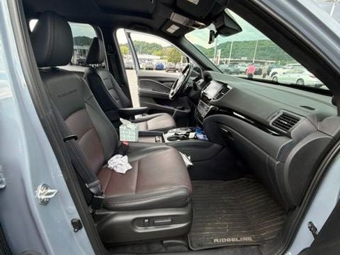 Used 2022 Honda Ridgeline Black Edition image 17
