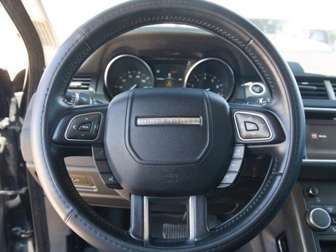 Used 2018 Land Rover Range Rover Evoque SE Premium AWD/4WD image 17