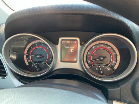 Used 2018 Dodge Journey SE image 29