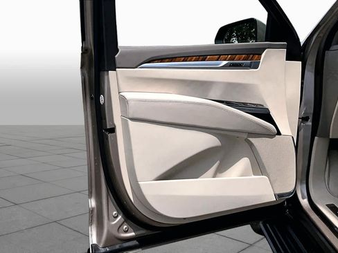 Used 2025 Cadillac Escalade Sport Platinum w/ LPO, Floor Liner Package AWD/4WD image 26
