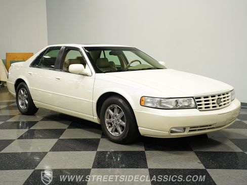 Used 1998 Cadillac Seville STS w/ Heated Seats Pkg image 16