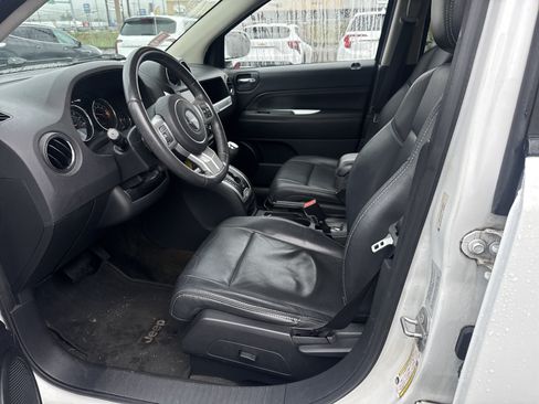 Used 2016 Jeep Compass High Altitude AWD/4WD image 12