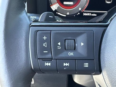 Used 2023 Nissan Rogue Platinum w/ Platinum Premium Package image 23