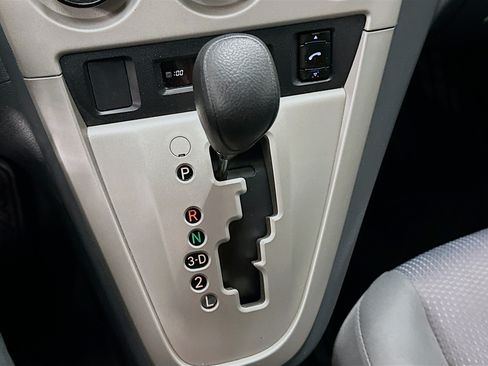 Used 2010 Toyota Matrix FWD image 23