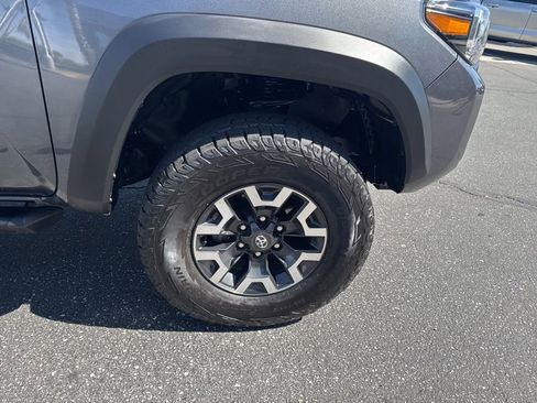 Certified 2023 Toyota Tacoma TRD Off-Road w/ Black Out Package (TMS) image 19