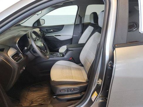Used 2023 Chevrolet Equinox LS w/ LS Convenience Package AWD/4WD image 7
