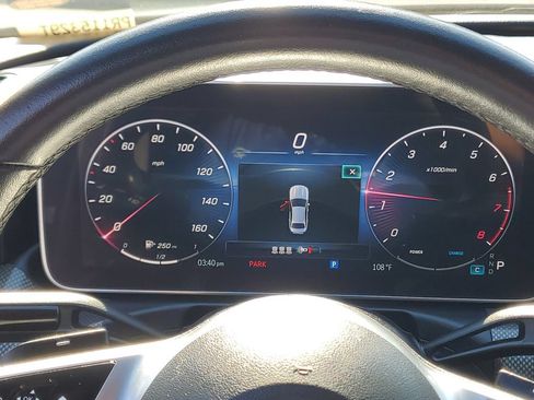 Used 2023 Mercedes-Benz C 300 Sedan image 3