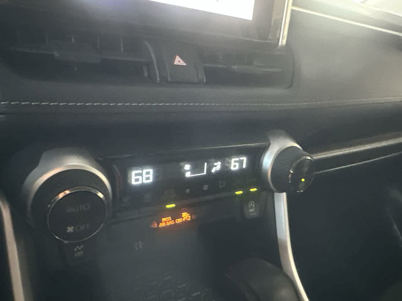 Used 2025 Toyota RAV4 XLE FWD image 20