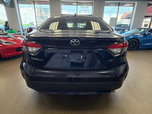 Used 2021 Toyota Corolla LE FWD image 9