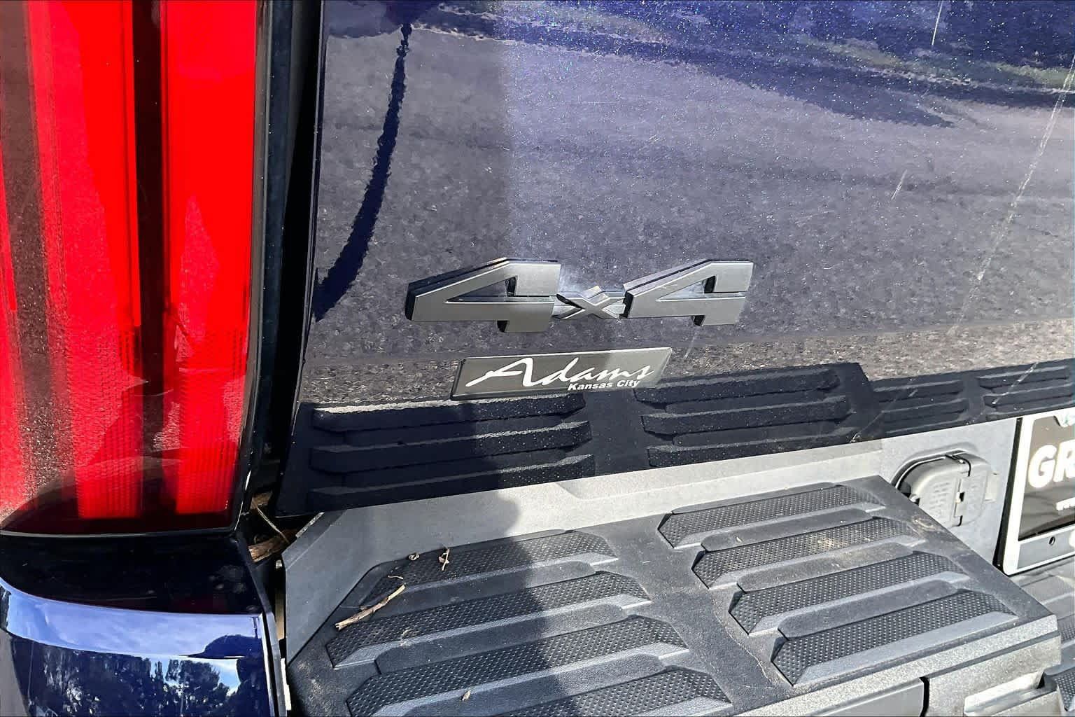 Used 2024 Toyota Tundra Limited w/ TRD Off-Road Package AWD/4WD image 10