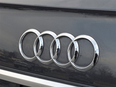 Used 2021 Audi Q5 2.0T Premium image 31