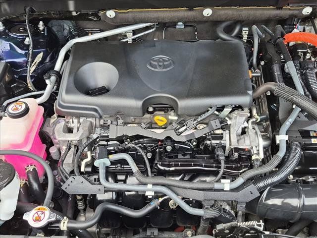 Used 2021 Toyota Venza LE AWD/4WD image 17