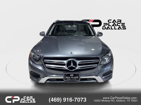 Used 2018 Mercedes-Benz GLC 300 w/ Premium Package image 5