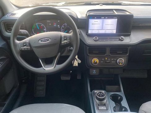 Used 2024 Ford Maverick XL image 8