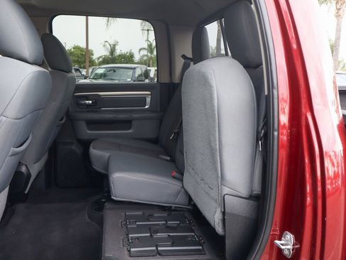 Used 2018 RAM 3500 Big Horn image 39