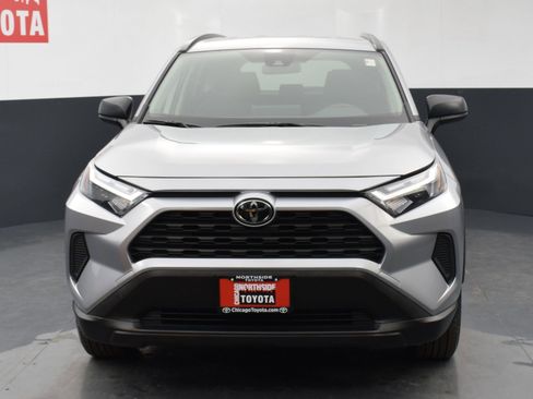 Used 2025 Toyota RAV4 LE image 7