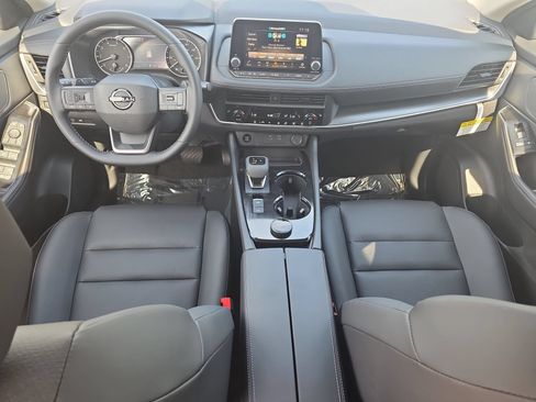 New 2026 Nissan Rogue Dark Armor AWD/4WD image 9