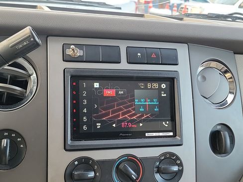 Used 2011 Ford Expedition EL XL w/ HD Trailer Tow Pkg image 16