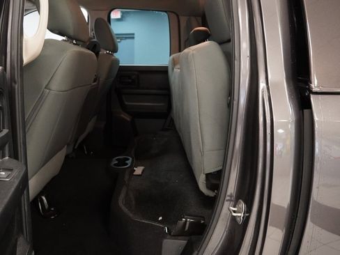 Used 2014 RAM 1500 Express image 25